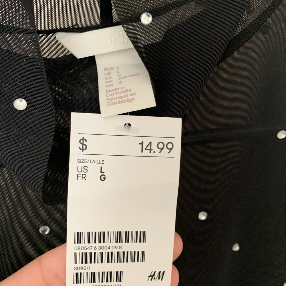 H&M sheer blouse - Picture 2 of 3